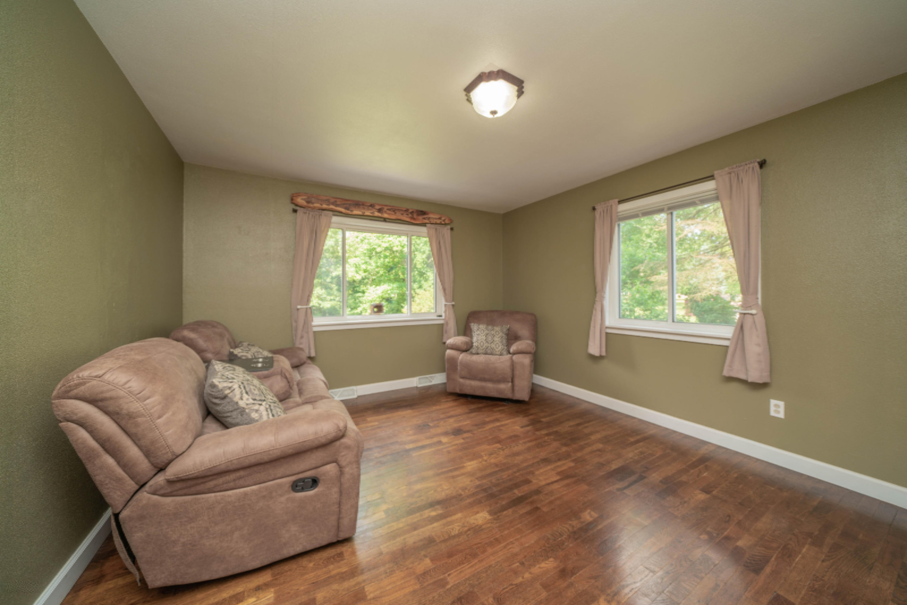 22 Royal Road Springfield, MI 49037 - Photo 8 of 21 22_Royal_08