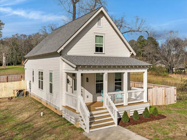 $375,000 | 205 Shawnee Trail, Chattanooga, TN 37411