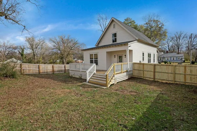 $375,000 | 205 Shawnee Trail, Chattanooga, TN 37411