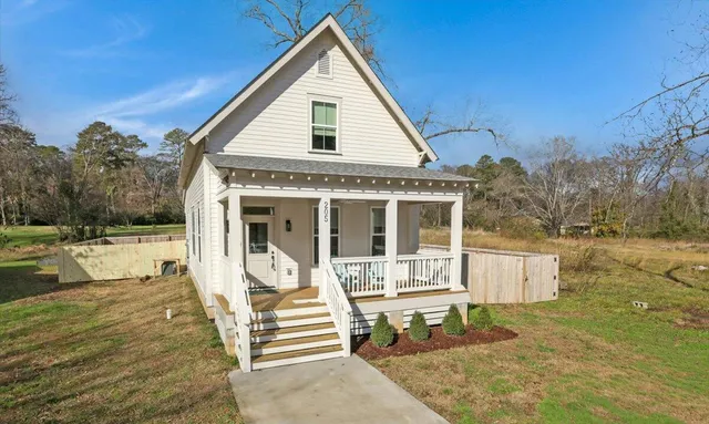 $375,000 | 205 Shawnee Trail, Chattanooga, TN 37411