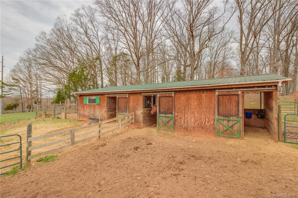 9398 John White Road Midland, NC 28107 - Photo 5 of 24 Gallery Image 5