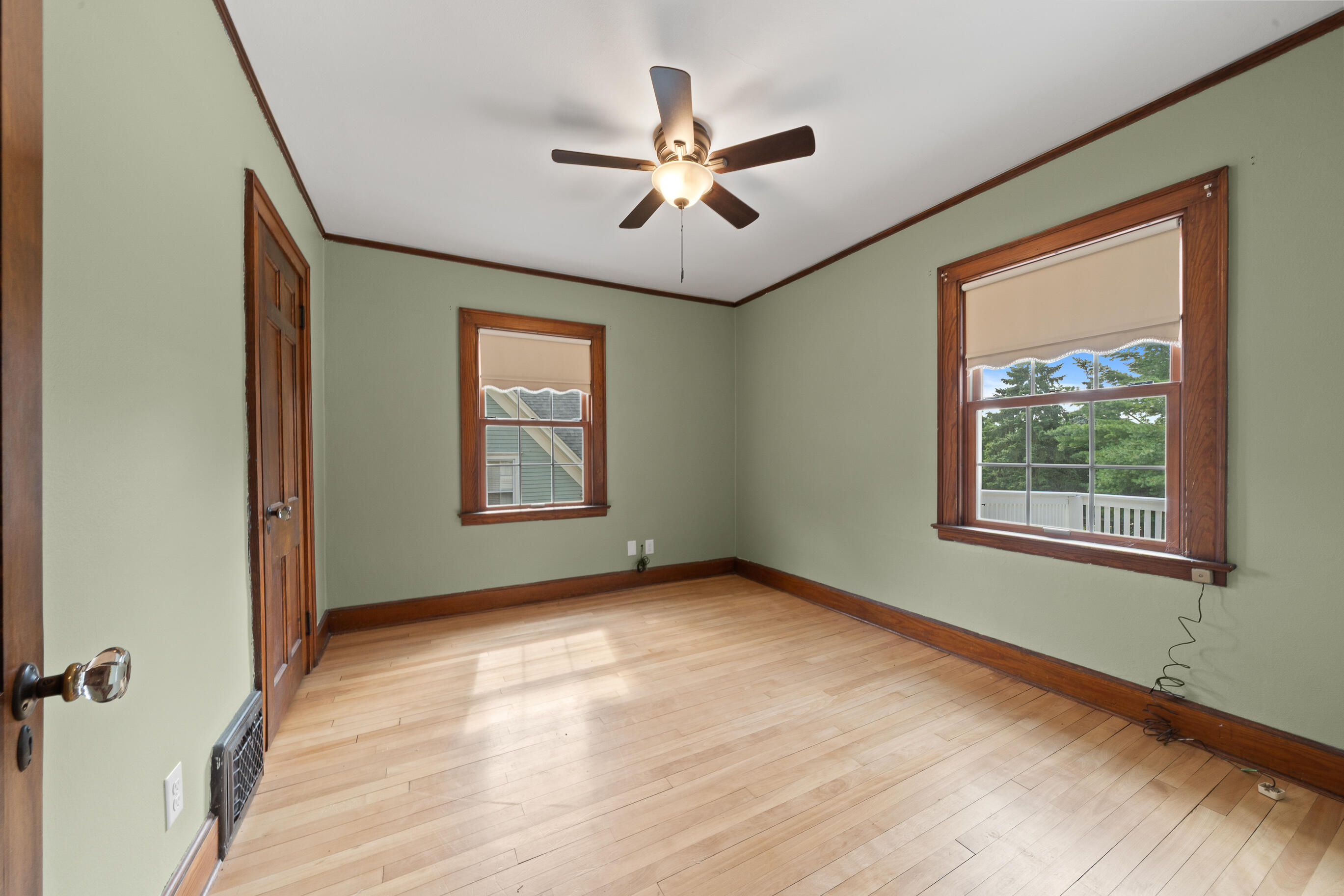 1105 Barnes Street Delavan, WI 53115 - Photo 20 of 32 Primary bedroom