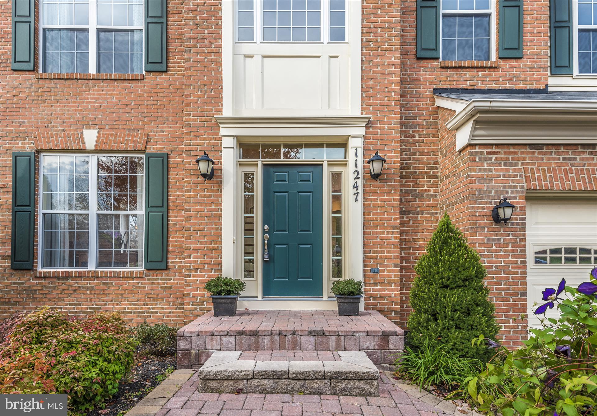 11247 Country Club Road New Market, MD 21774 - Photo 3 of 30 Well landscaped front entrance