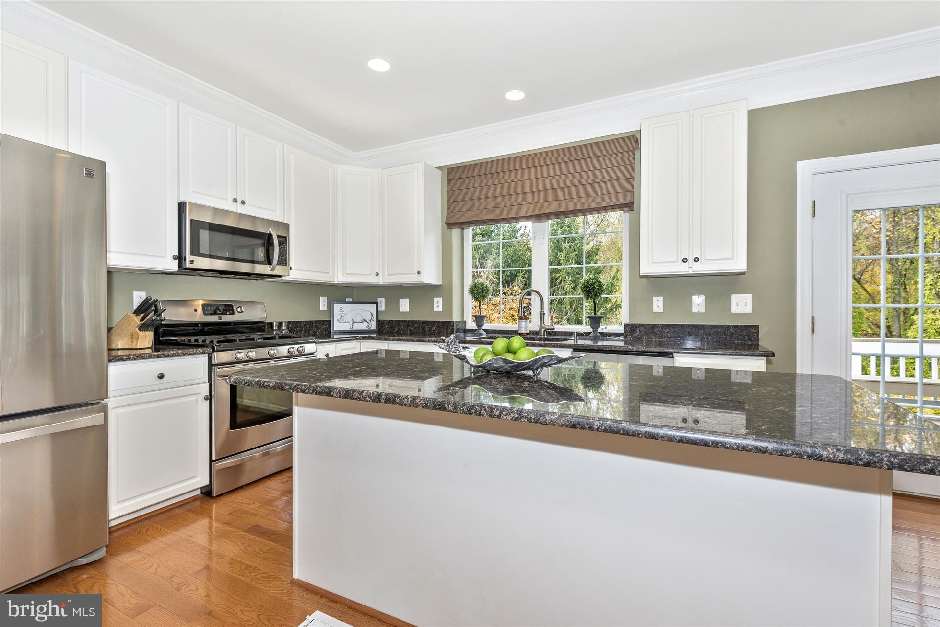 11247 Country Club Road New Market, MD 21774 - Photo 9 of 30 Pull stools up to this large kitchen island