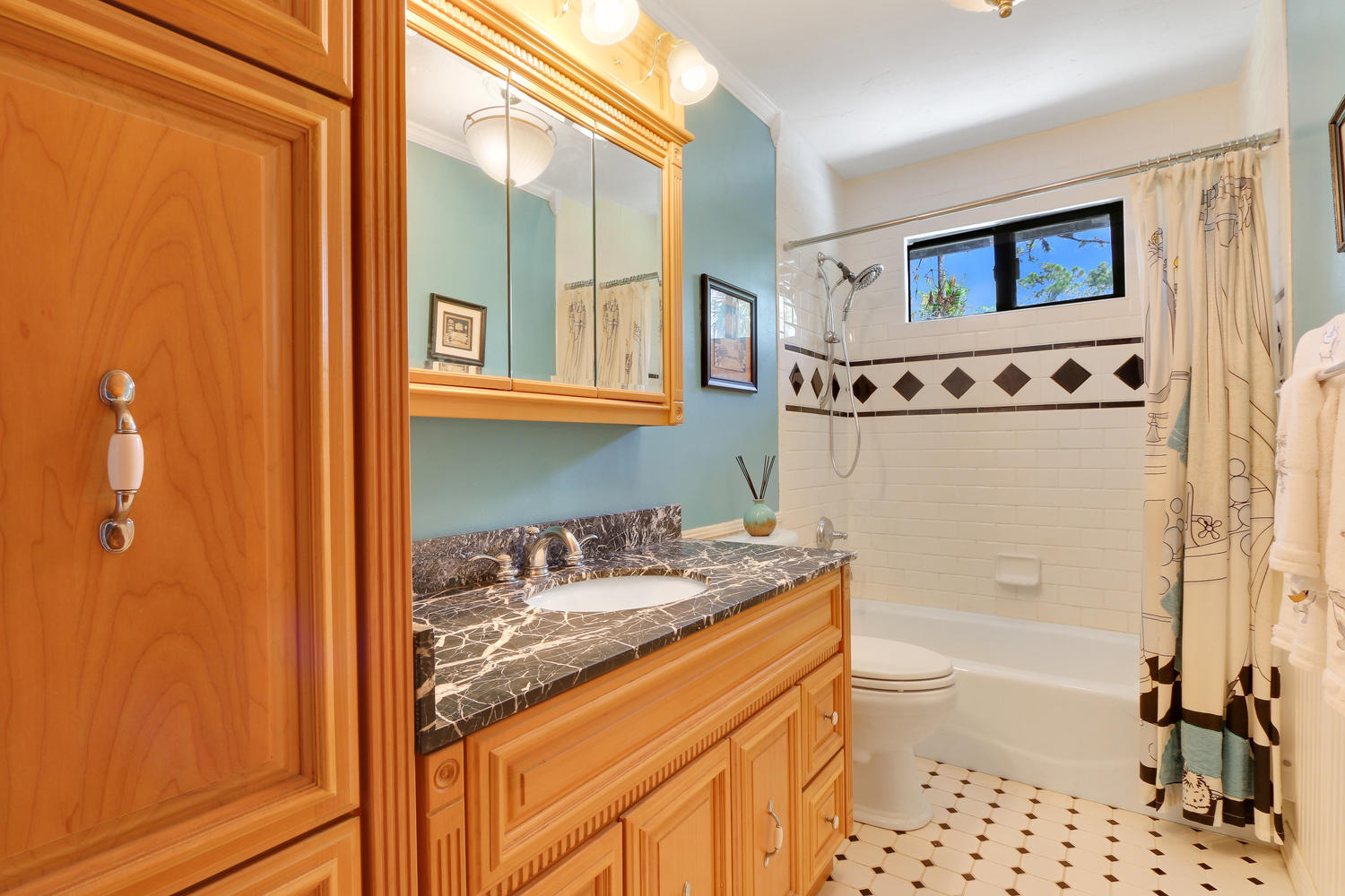 11970 175th Road North Jupiter, FL 33478 - Photo 20 of 28 Bathroom #3