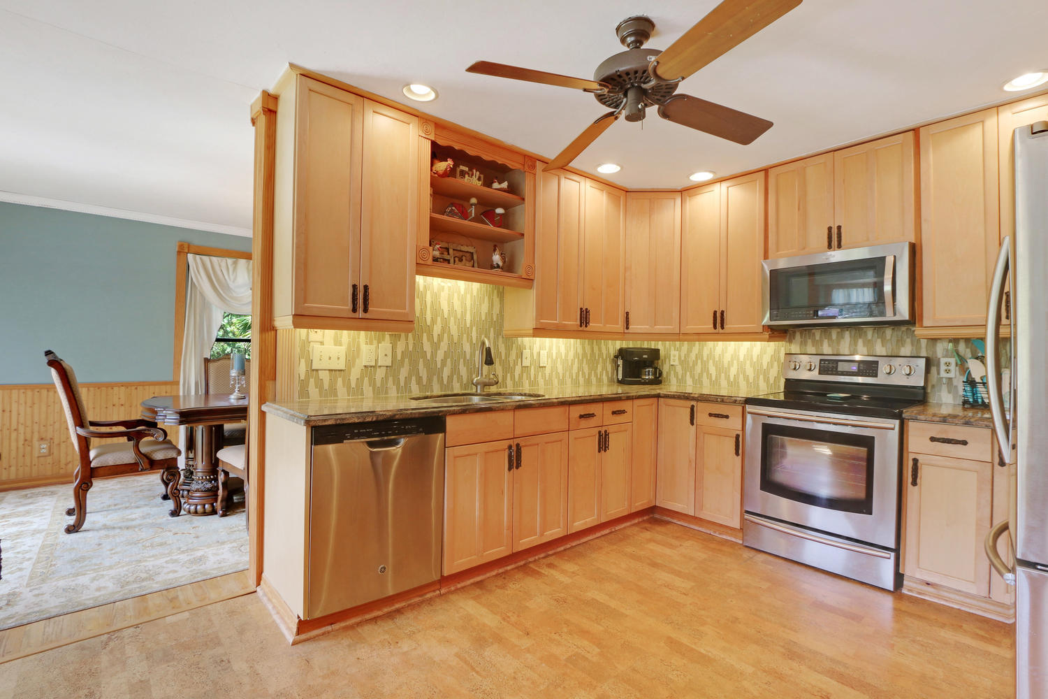 11970 175th Road North Jupiter, FL 33478 - Photo 9 of 28 Gourmet Kitchen
