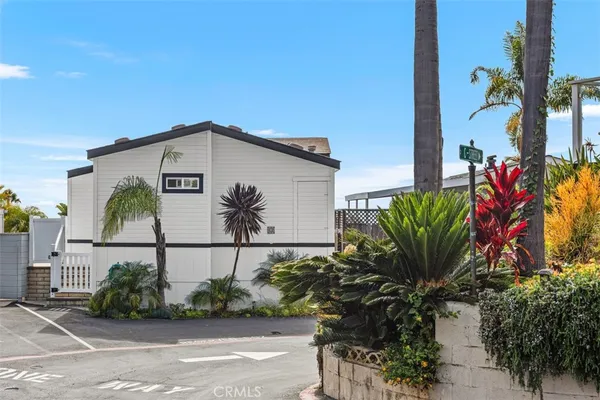$435,000 | 30802 Coast Highway, Unit C2, Laguna Beach, CA 92651