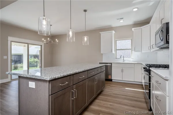 $319,900 | 7834 Linwood Circle, Charlestown, IN 47111