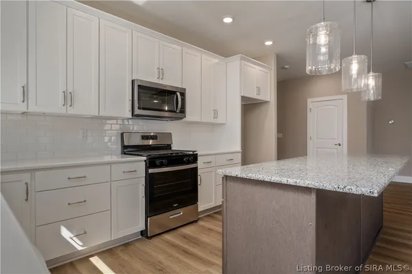 $319,900 | 7834 Linwood Circle, Charlestown, IN 47111
