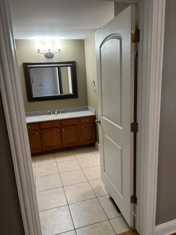 $3,400 | 40 Mischa Court, Unit 100, Lake Zurich, IL 60047