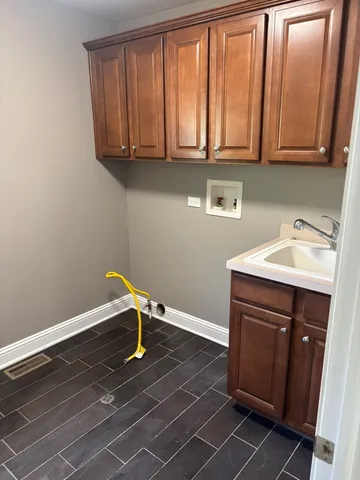 $3,400 | 40 Mischa Court, Unit 100, Lake Zurich, IL 60047