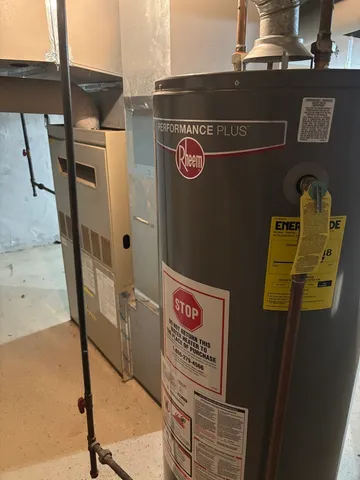 $3,400 | 40 Mischa Court, Unit 100, Lake Zurich, IL 60047