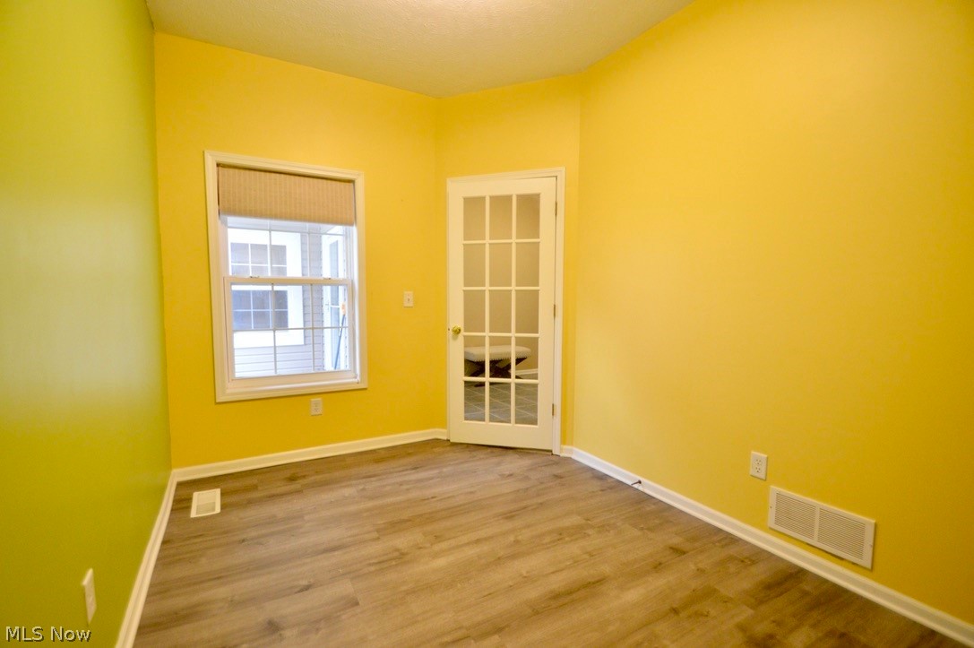 30247 Center Ridge Road, Unit 12 Westlake, OH 44145 - Photo 5 of 35 Private office/den