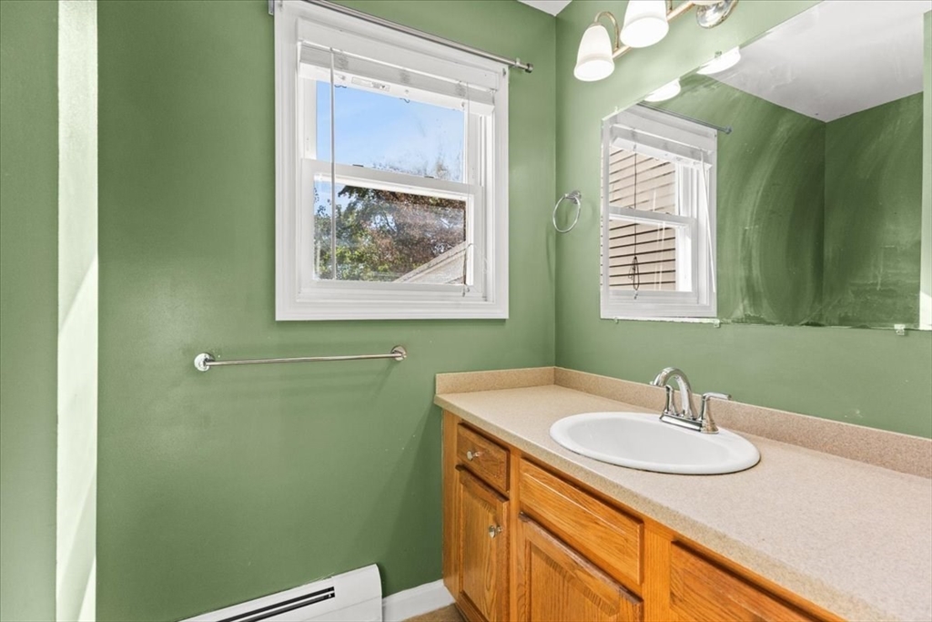 52 Garfield Street Acushnet, MA 02743 - Photo 33 of 42