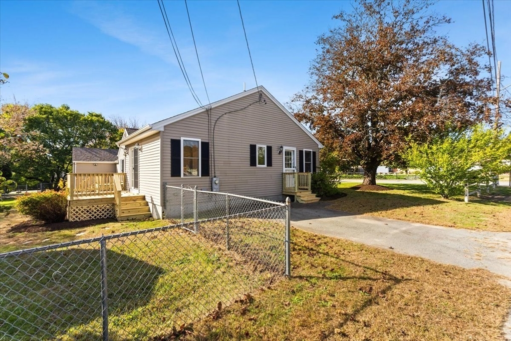 52 Garfield Street Acushnet, MA 02743 - Photo 35 of 42