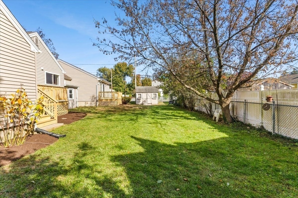 52 Garfield Street Acushnet, MA 02743 - Photo 36 of 42