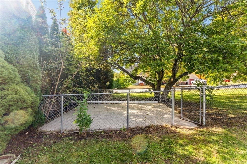 52 Garfield Street Acushnet, MA 02743 - Photo 38 of 42