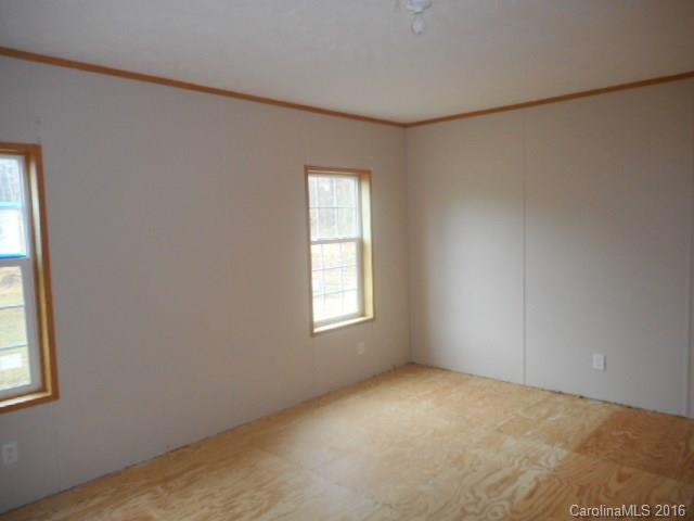 134 Ruff Acres Ln Mill Spring Mill Spring, NC 28756 - Photo 2 of 10