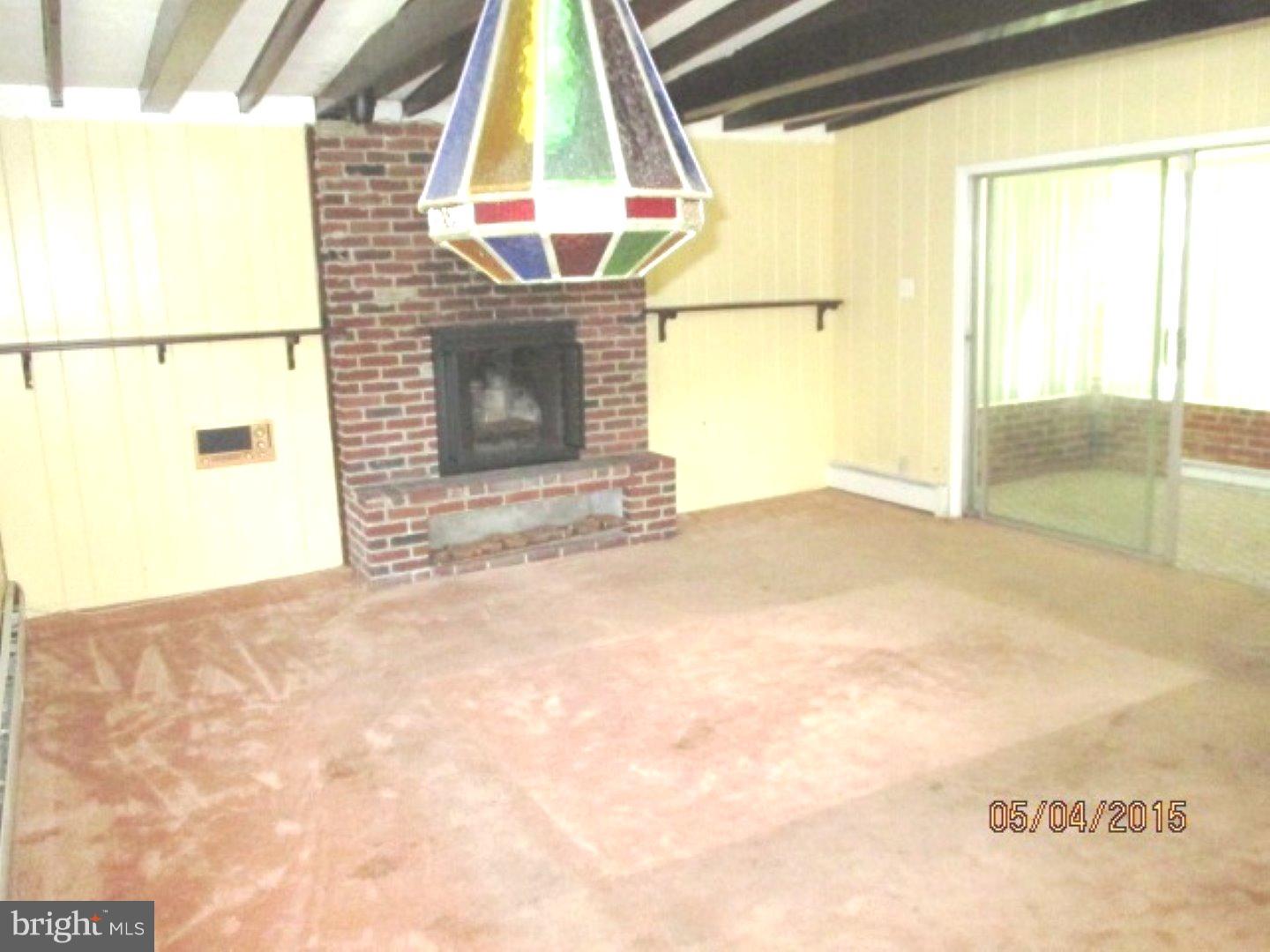 803 Springfield Road Aldan, PA 19018 - Photo 8 of 18 Family Room
