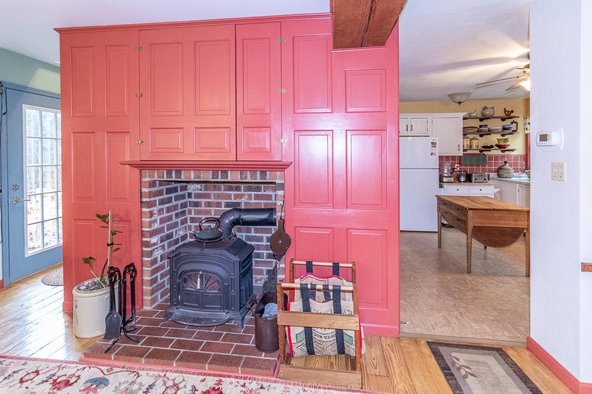 N5016 Depot Road New London, WI 54961 - Photo 11 of 76