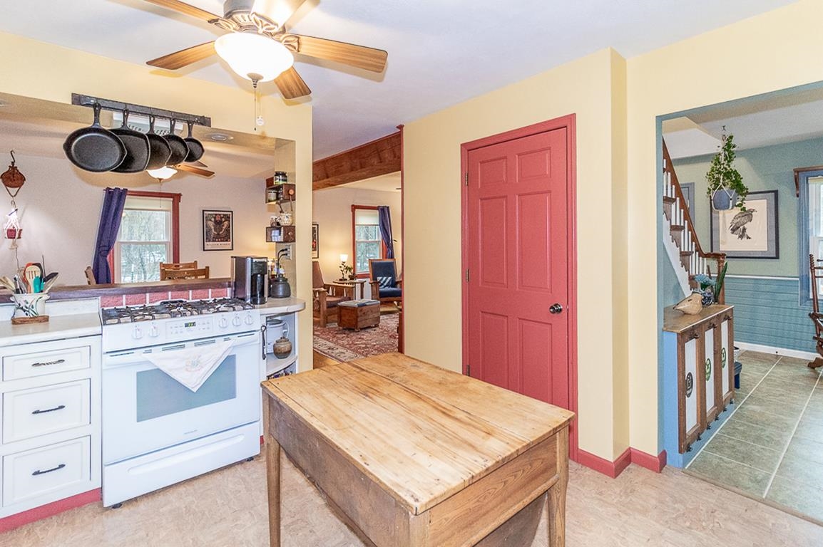 N5016 Depot Road New London, WI 54961 - Photo 16 of 76