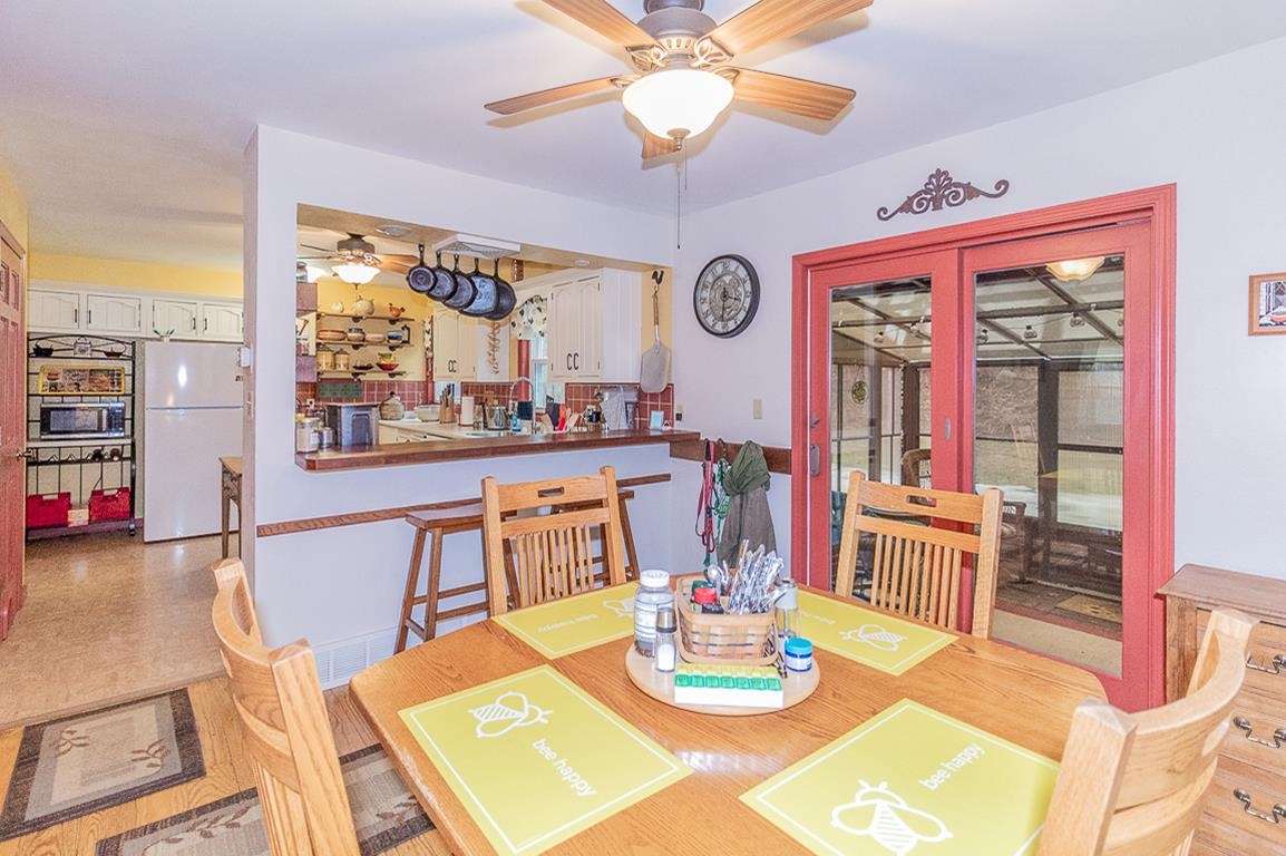 N5016 Depot Road New London, WI 54961 - Photo 17 of 76