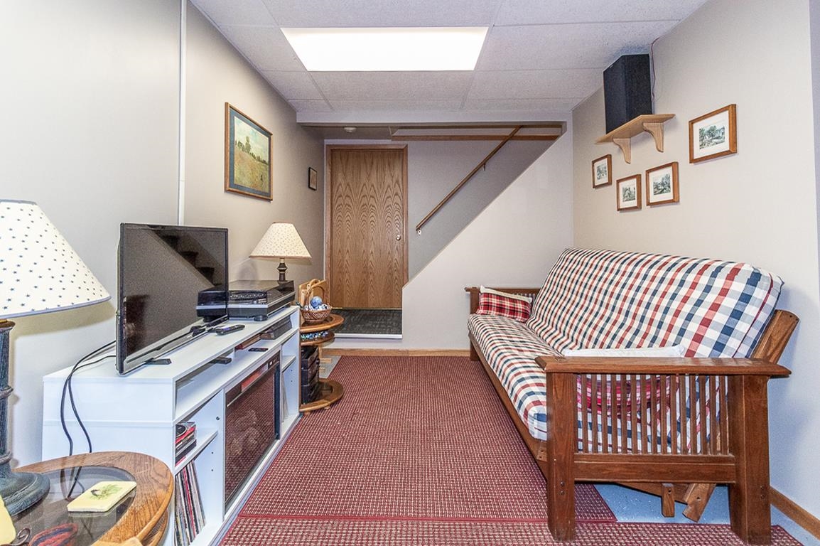 N5016 Depot Road New London, WI 54961 - Photo 35 of 76