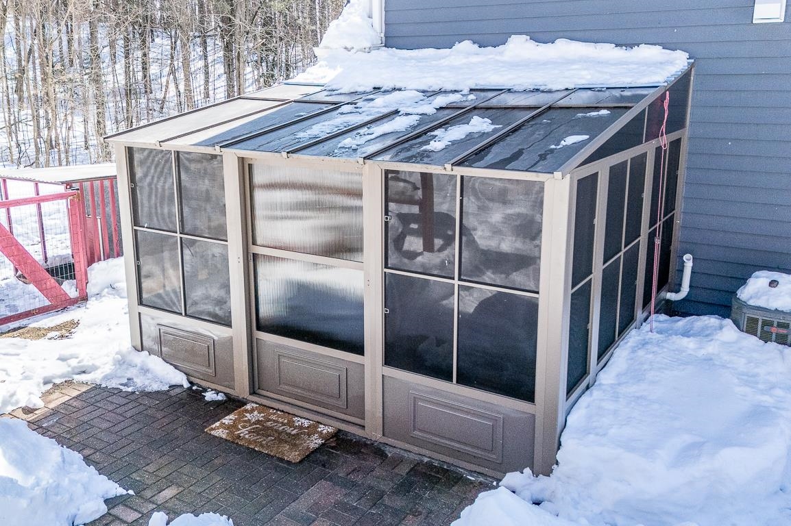 N5016 Depot Road New London, WI 54961 - Photo 49 of 76