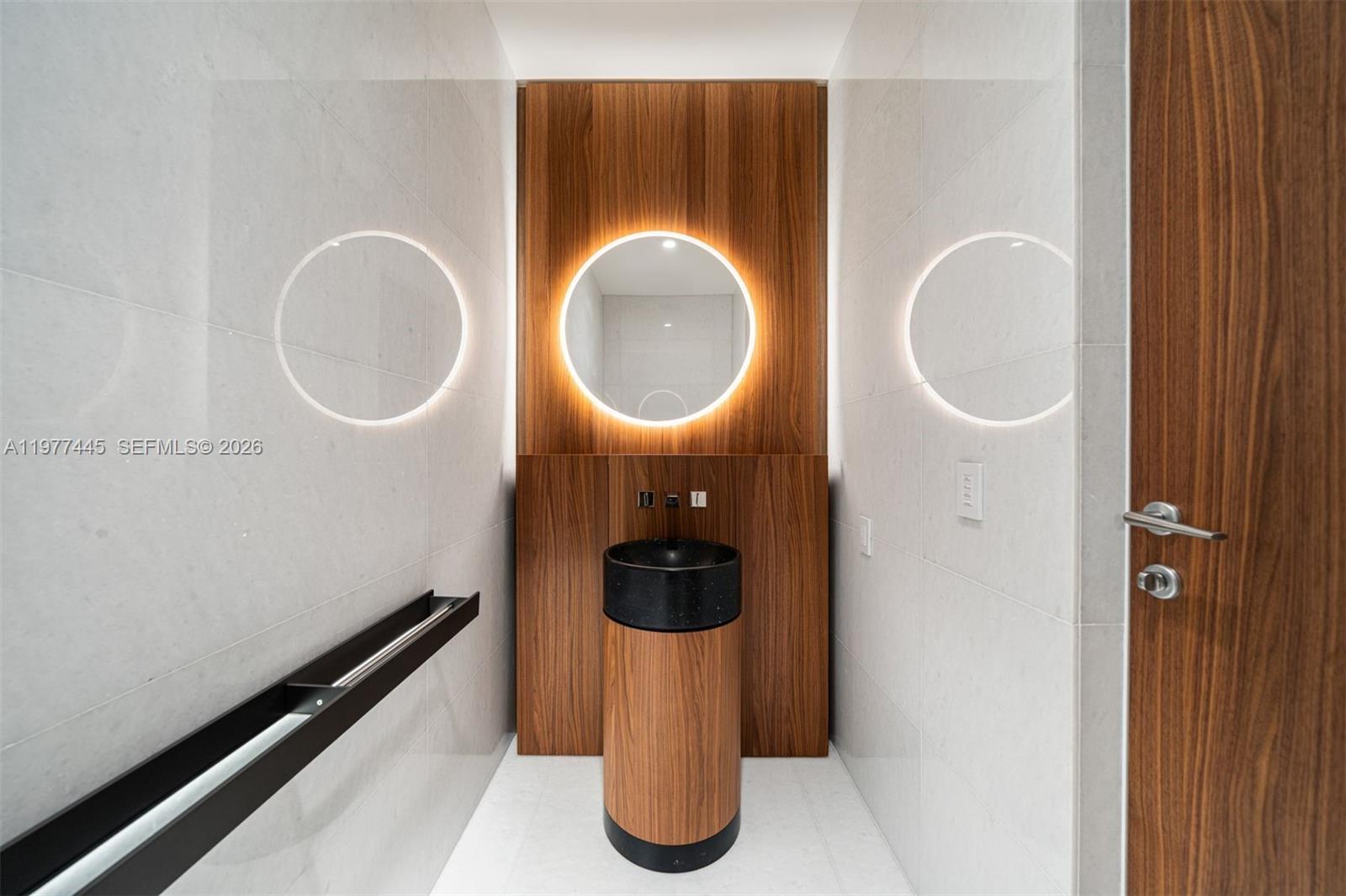 5 Grove Isle Drive, Unit M403 Coconut Grove, FL 33133 - Photo 13 of 29