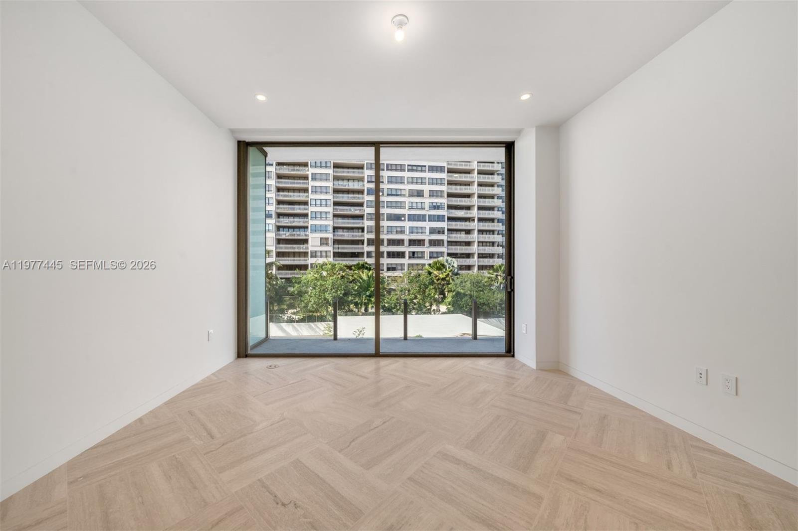 5 Grove Isle Drive, Unit M403 Coconut Grove, FL 33133 - Photo 23 of 29