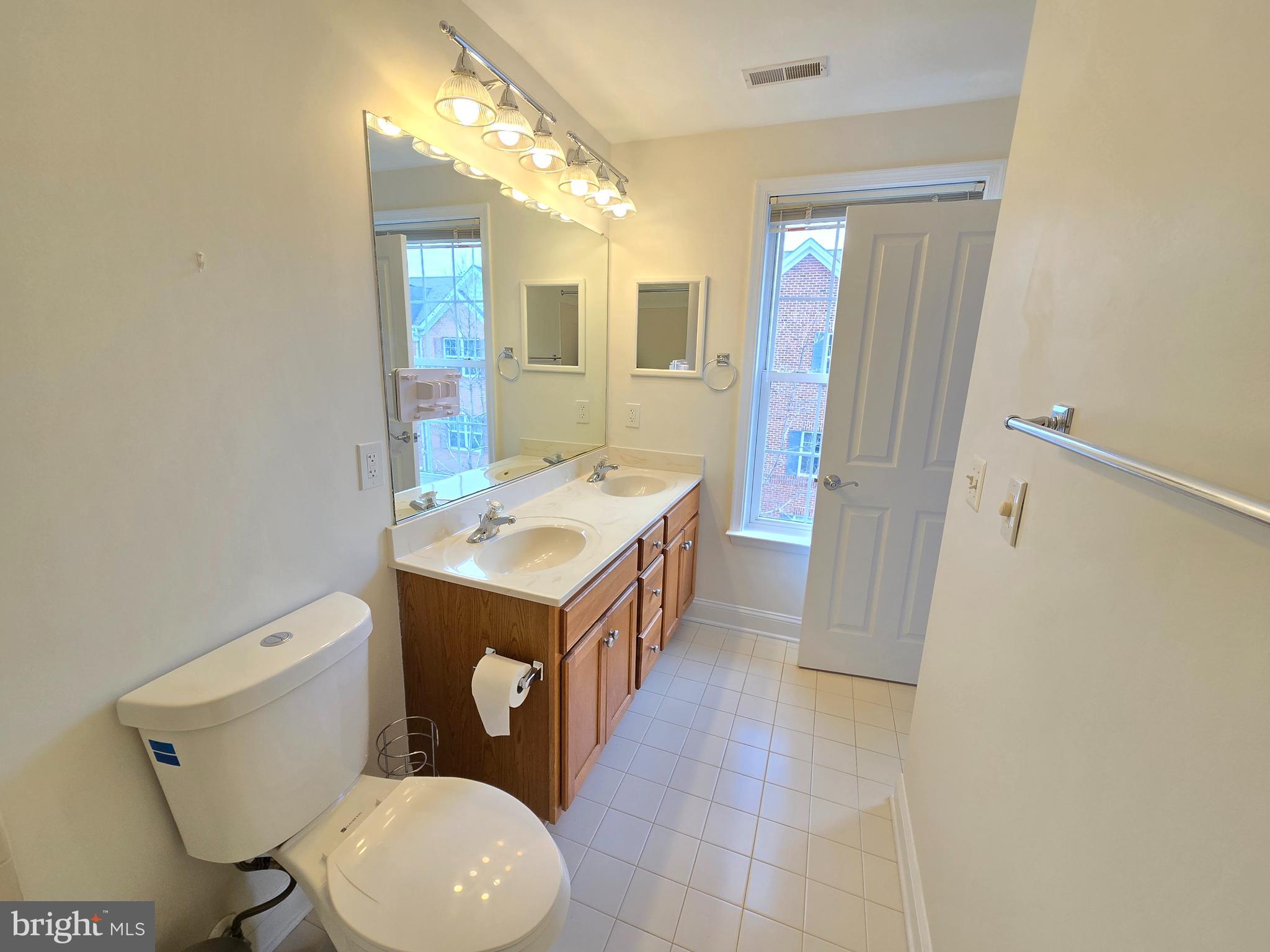 876 Ryan Street Baltimore, MD 21230 - Photo 22 of 50 Primary Bath