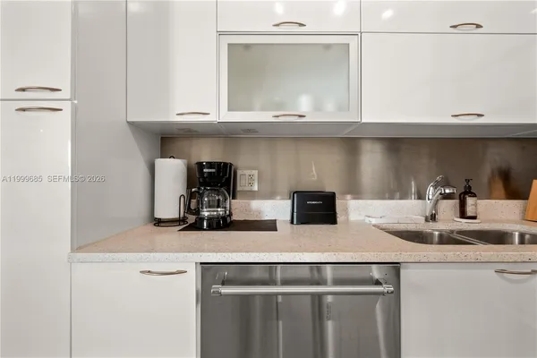 $2,900 | 234 Northeast 3rd Street, Unit 1704, Miami, FL 33132