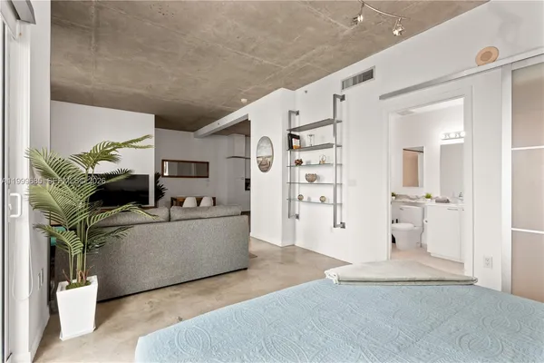 $2,900 | 234 Northeast 3rd Street, Unit 1704, Miami, FL 33132