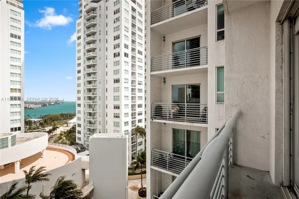 $2,900 | 234 Northeast 3rd Street, Unit 1704, Miami, FL 33132