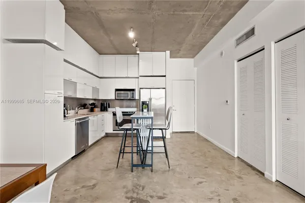 $2,900 | 234 Northeast 3rd Street, Unit 1704, Miami, FL 33132