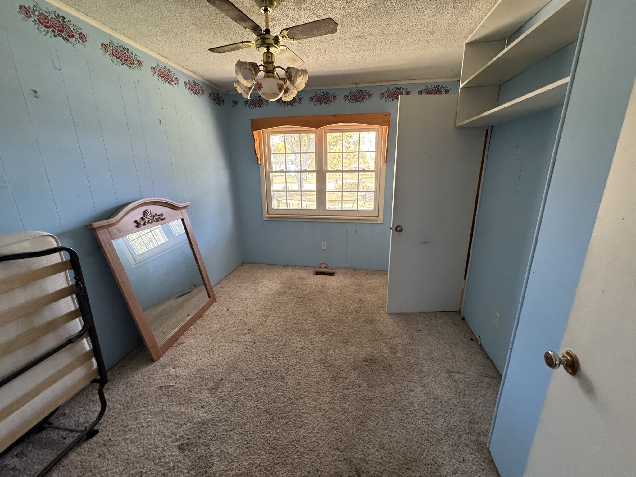 7415 Rock Creek Road Tullahoma, TN 37388 - Photo 15 of 27 a view of a livingroom with a window