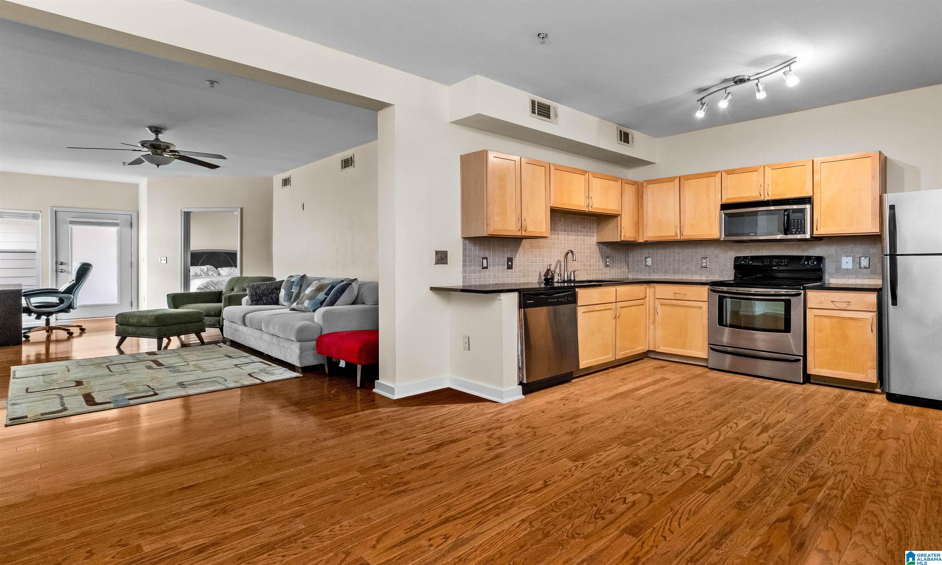 401 20th Street South, Unit 424 Birmingham, AL 35233 - Photo 3 of 52