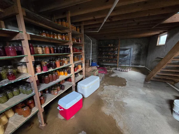 $279,900 | 9996 Bennington Pike, Vevay, IN 47043