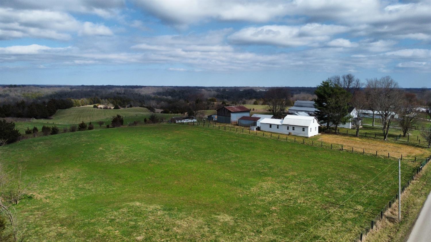 9996 Bennington Pike Vevay, IN 47043 - Photo 5 of 56