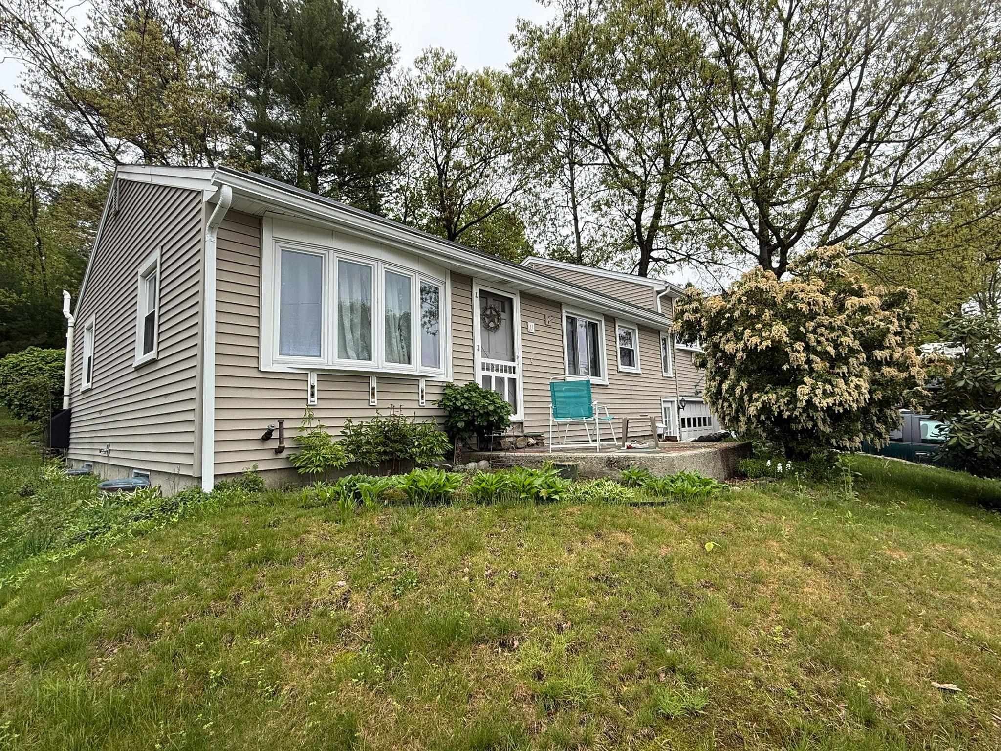 11 Monadnock Street Nashua, NH 03064 - Photo 1 of 1