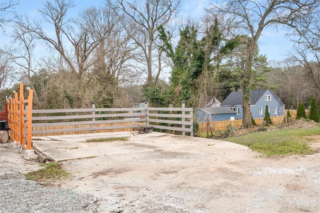 1394 Metropolitan Parkway Southwest Atlanta, GA 30310 - Photo 42 of 48