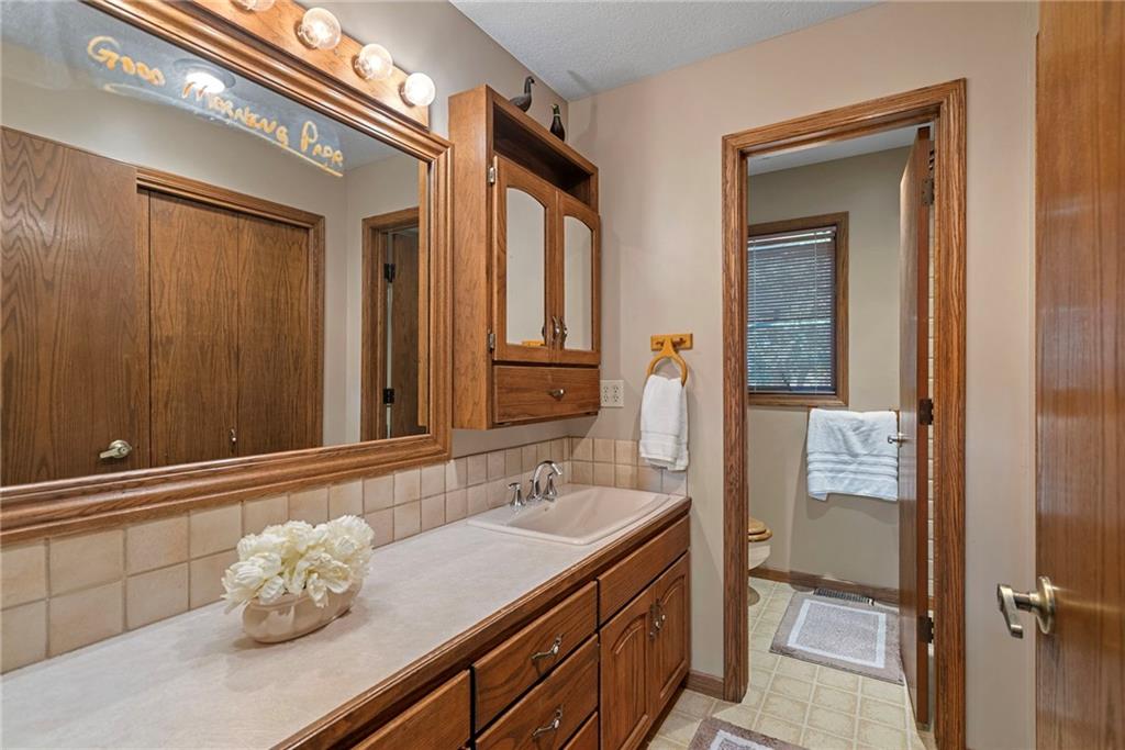 21898 Sunflower Road Edgerton, KS 66021 - Photo 16 of 54