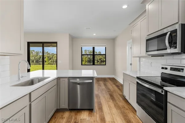 $560,900 | 963 Admiral Bull Halsey Avenue, LaBelle, FL 33935