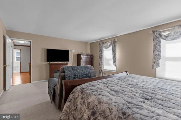$798,995 | 15 Roy Lane, Huntingdon Valley, PA 19006