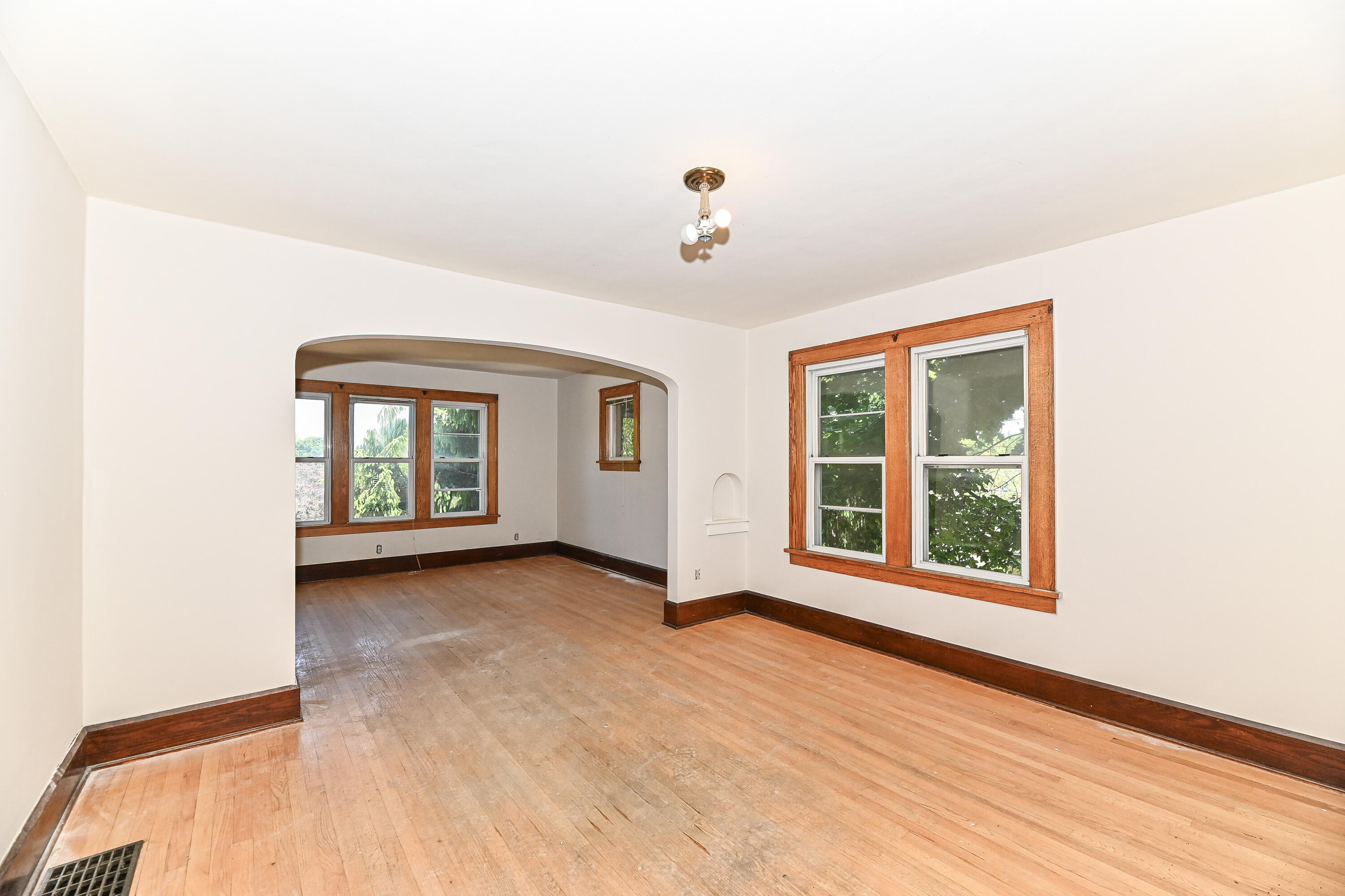 3340 10th Avenue Racine, WI 53402 - Photo 12 of 38 14