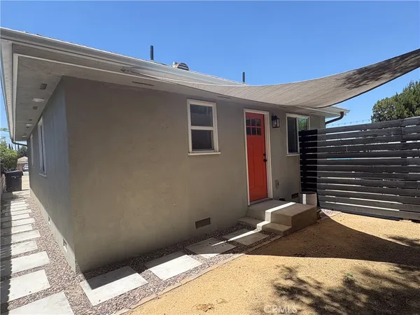 $1,900 | 137 Hastings Street, Redlands, CA 92373