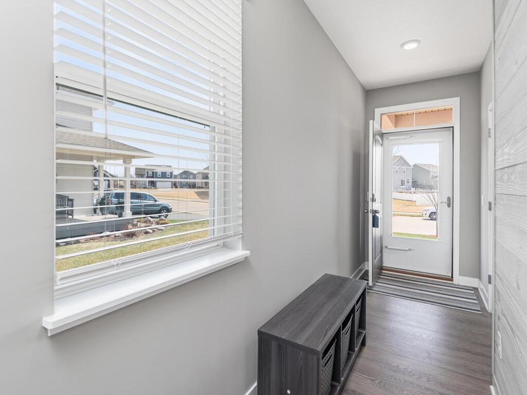 1048 Shoreview Drive Jordan, MN 55352 - Photo 16 of 36