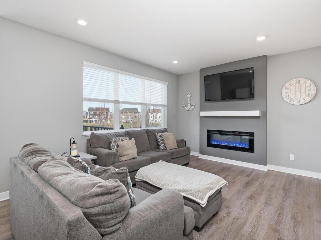 1048 Shoreview Drive Jordan, MN 55352 - Photo 2 of 36