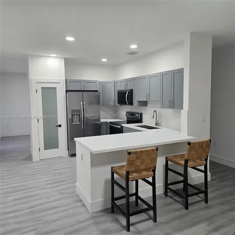 $3,300 | 4276 Northeast 26th Court, Homestead, FL 33033