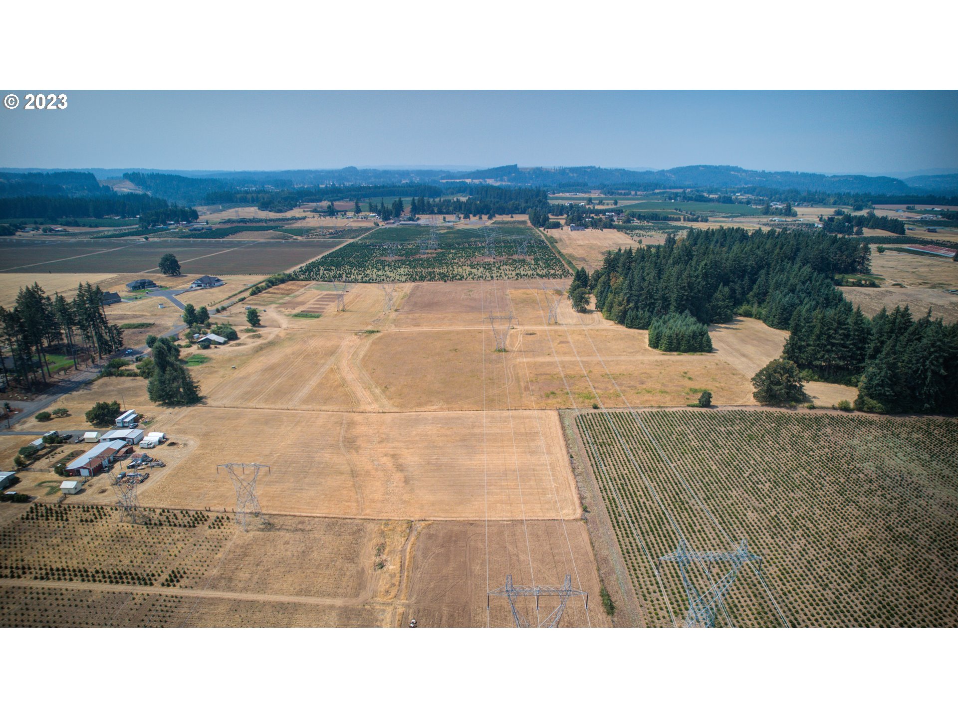 21221 South Arthur Road Oregon City, OR 97045 - Photo 9 of 11 Gallery Image 9